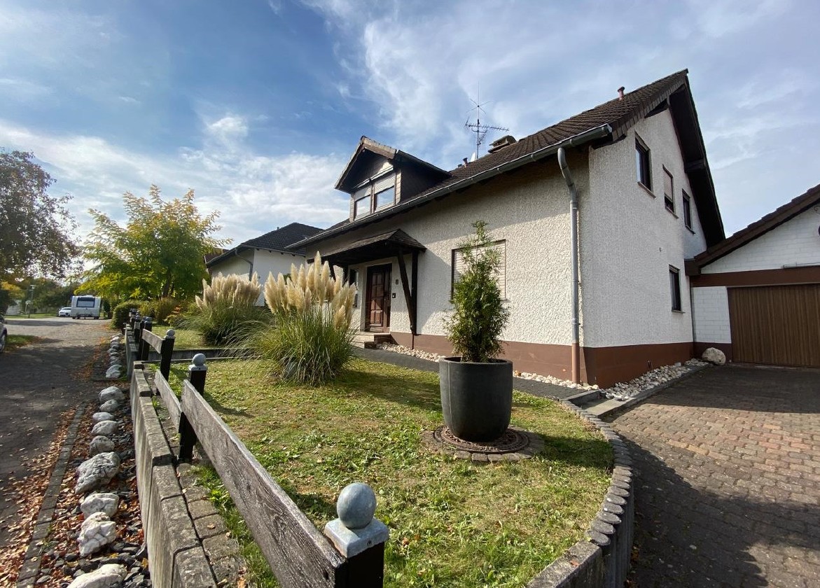Zweifamilienhaus in Bad Honnef, Sofort bezugsfrei